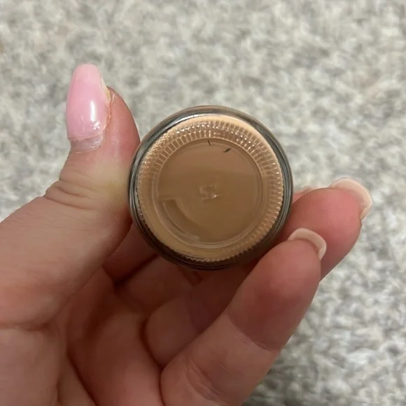 Elizabethh Arden Prevage Foundation - Picture 3 of 4
